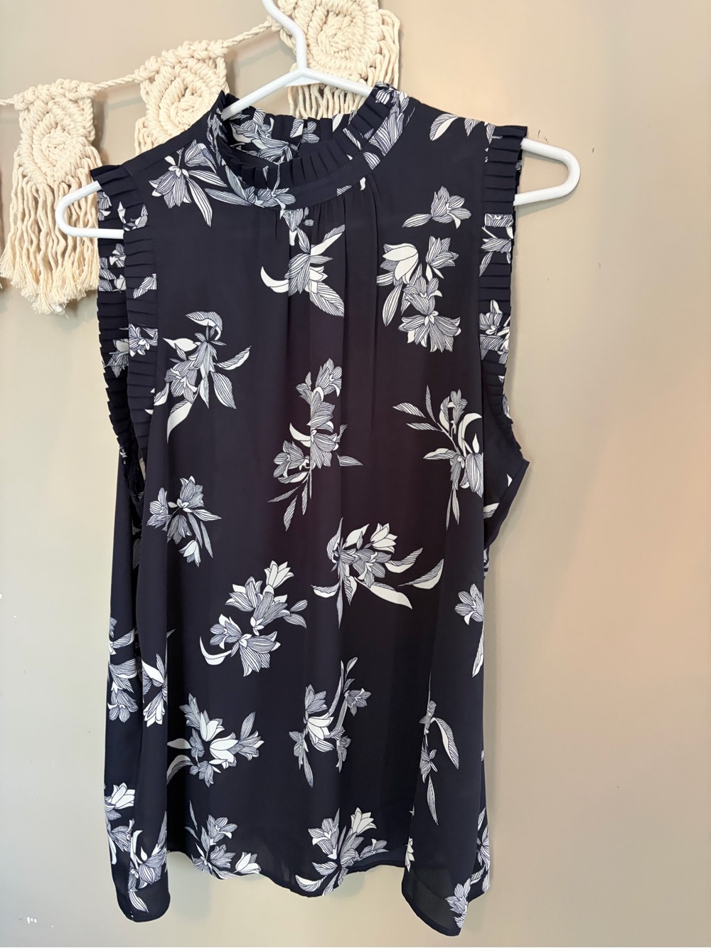 Ann Taylor Navy Blue and White Sleeveless Floral Mock Neck Blouse